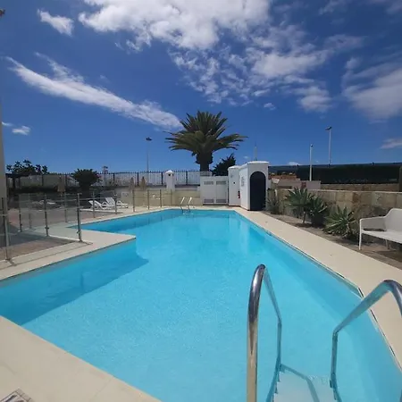 Lovers From In Sunny Gran Canaria Apartment